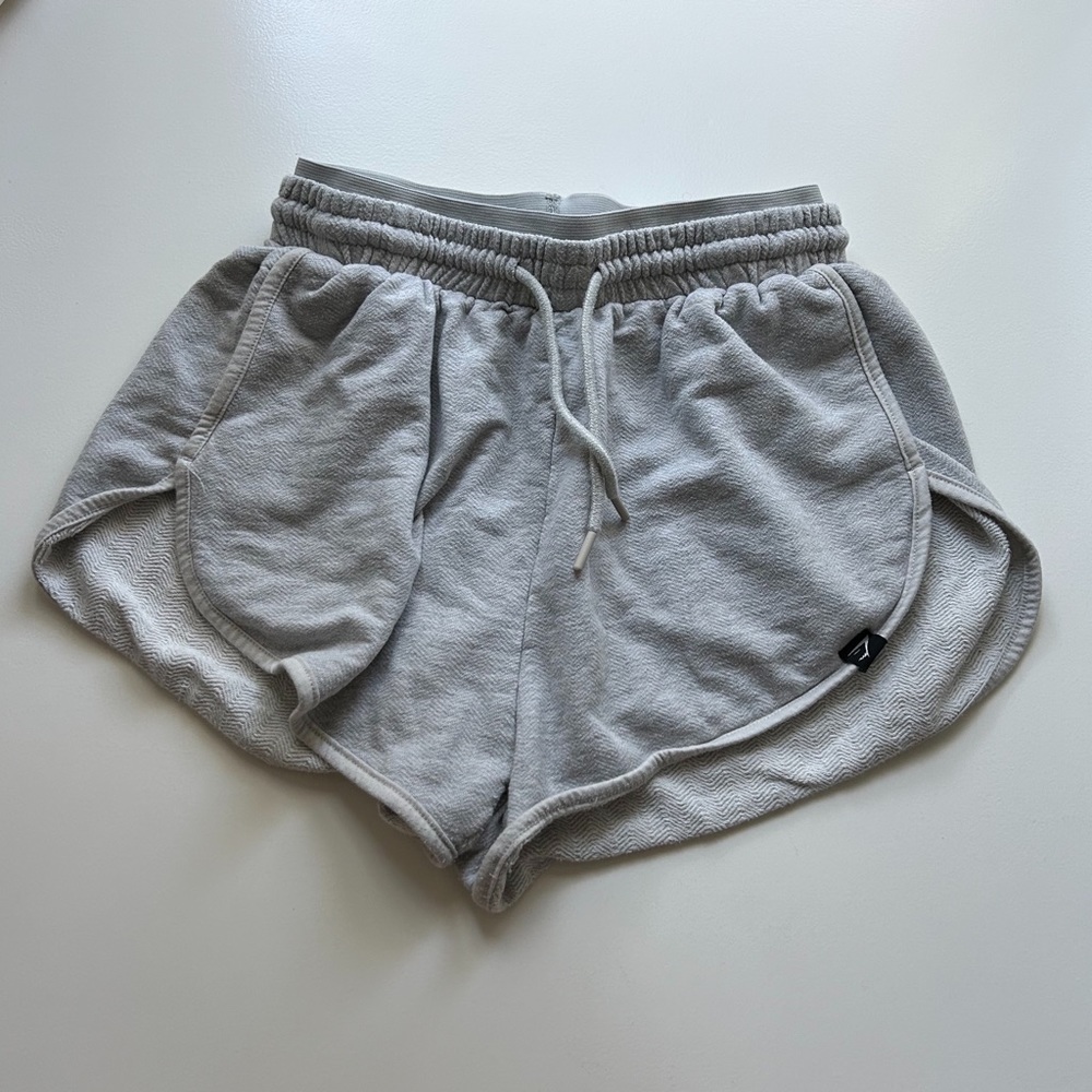 Gymshark Gray Heather Dual Band Shorts in Size Small